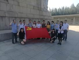 徐燕副书记徐州淮塔带领支部党员重温入党誓词.jpg